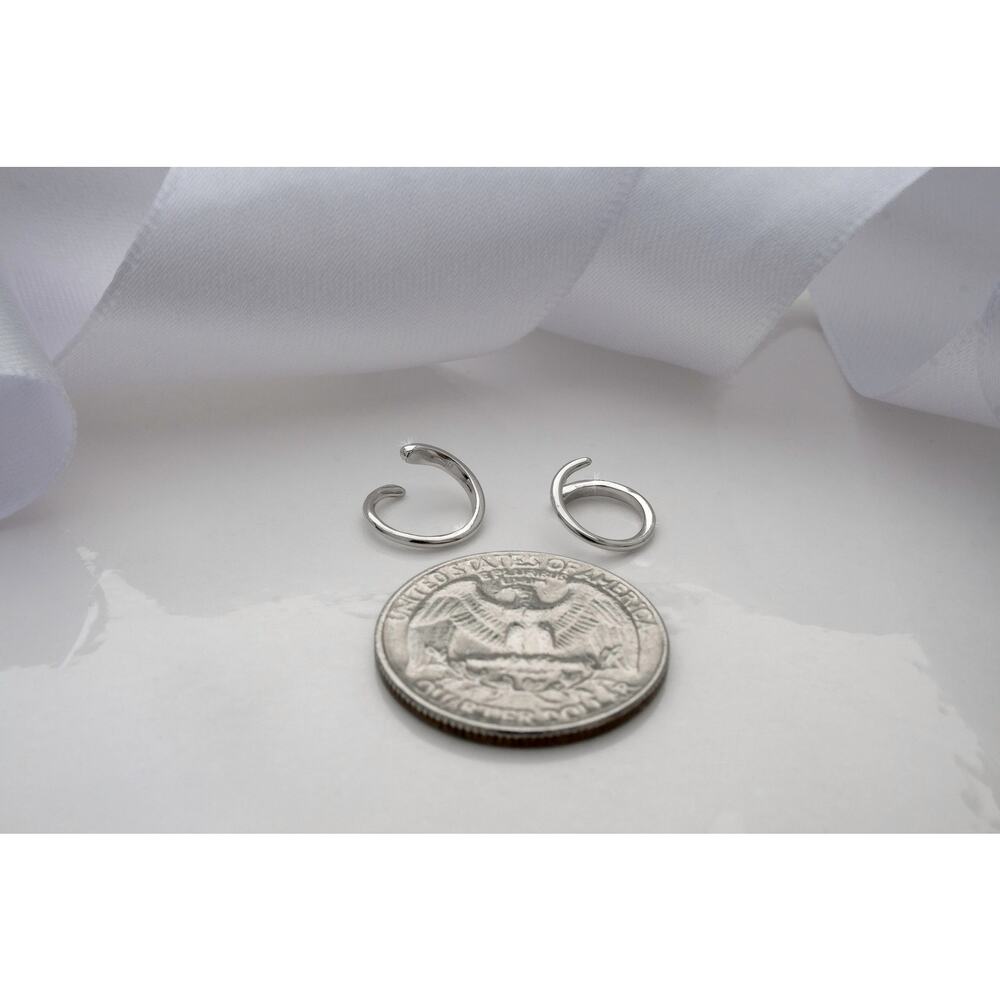 Tiny Everyday Lightweight Spiral Hoops, Silver 92… - image 4